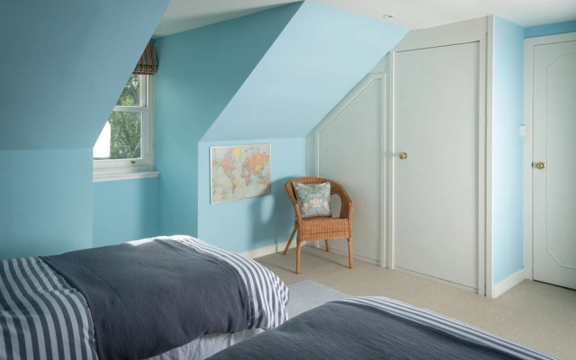 "Kirkmichael House B&b"