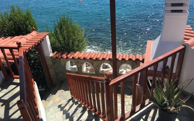 Remarkable 3double-bed House in Daskalio