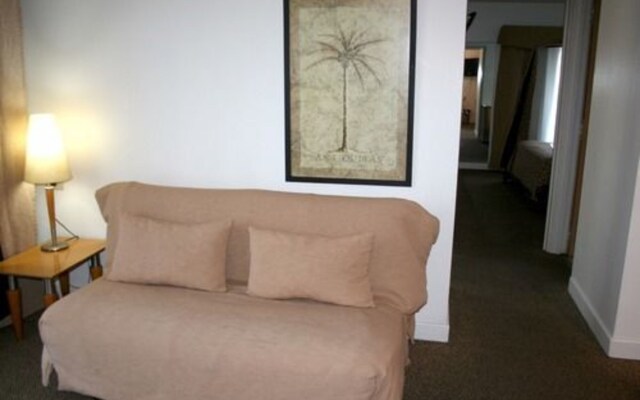 Urbana Suites