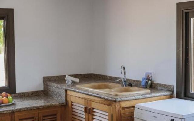 Villa Can Jaume Peso / Can Gosp