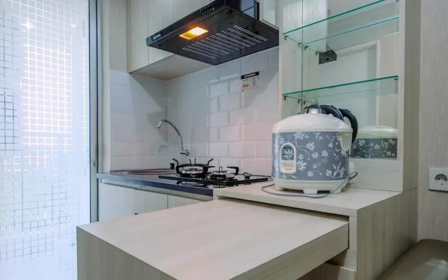 Comfy And Homey 2Br At Bassura City Apartment