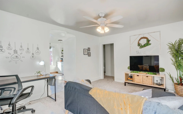 Charming Pottstown Apartment - Walk to Town!