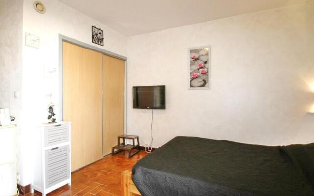 Appartement Balaruc-les-Bains, 1 pièce, 2 personnes - FR-1-553-53