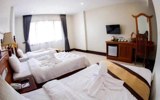 Kampong Thom Palace Hotel