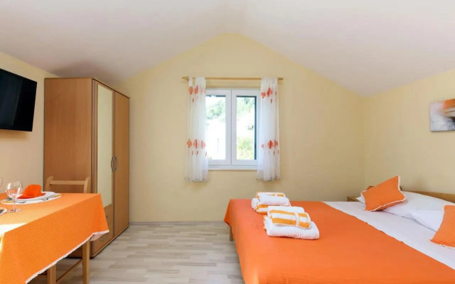 Orange studio Eni