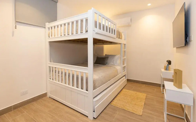 The Danian Condo by Acomodo Casco Viejo