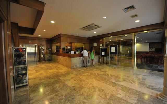 Hotel Puerta de Segovia