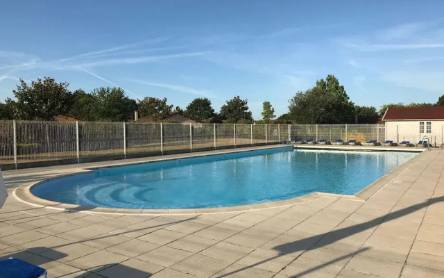 Peaceful Holiday Home With Swimming Pool