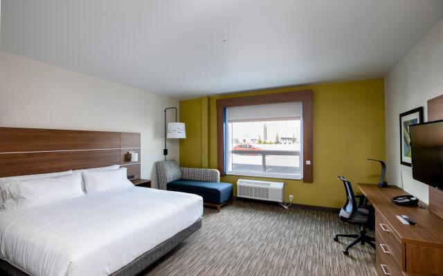 Holiday Inn Express Lethbridge Southeast by IHG