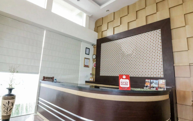 NIDA Rooms Colombo Komplek Karang Marang