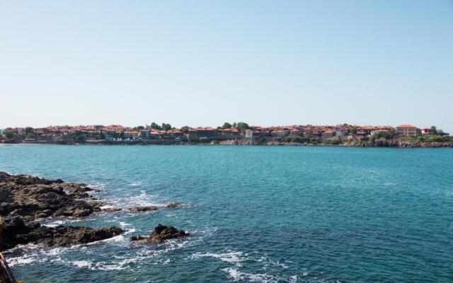 Sozopol Apartment with Sea View