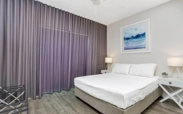 Cairns North 4-bed With Outdoor Dining & Pool