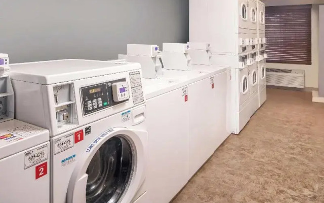 Extended Stay America Suites - Charleston