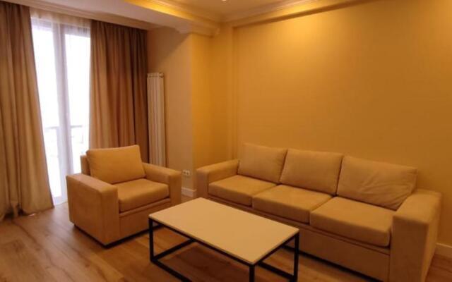 Evdo Apartments F1 Wooden Room