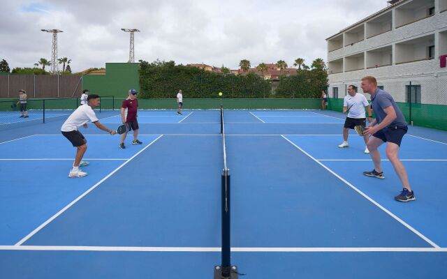 Playa De La Luz Hotel