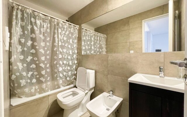 Impeccable 1 Bedroom Apartment in a Lively Area of Rosario