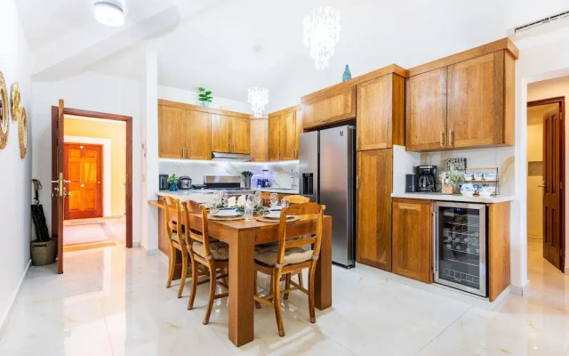 Oasis Cocotal Family 4BR Apartment in Punta Cana