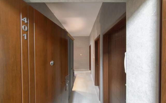 Luxury 2-bedroom apartment by Studenets Center