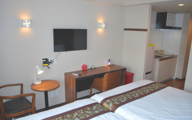 Ten Point Hotel