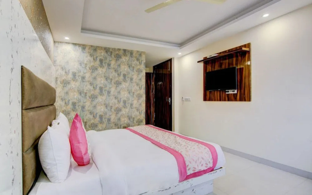 Hotel Grand Suites Near Delhi Airport - A Unit of D'Capitol