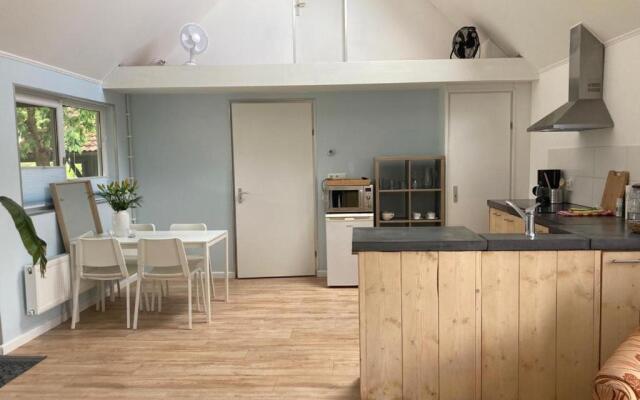 The Bee - Trekkershuts & Apartment