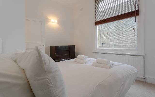 1 Bedroom Flat on Portobello Road Notting Hill