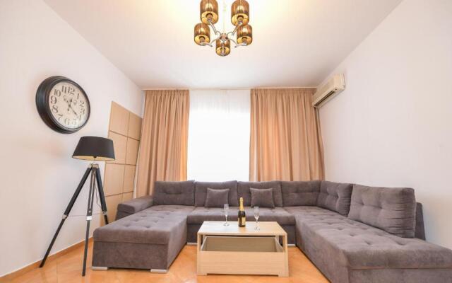 Grand Accommodation Apartments