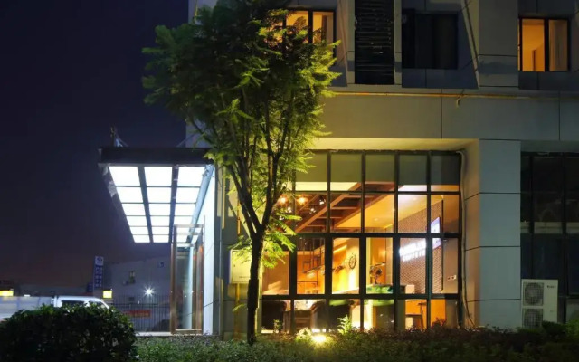 James Joyce Coffetel·Shenzhen Huanan City