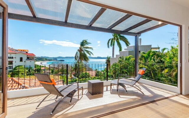 Luxury Ocean-view Flamingo Home With Pool, Apartment and Party Deck