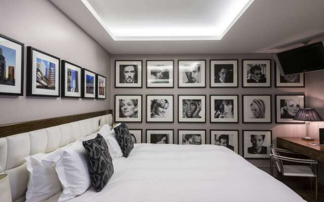 Le Monde Hotel