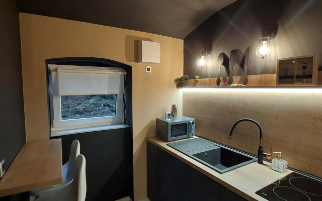 Modern&Private,Main Square-4Min Walk,Chic Apt 2