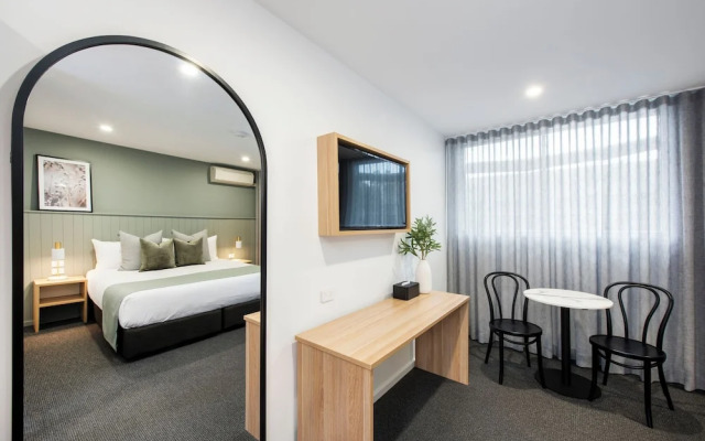 The Clairfield Hotel