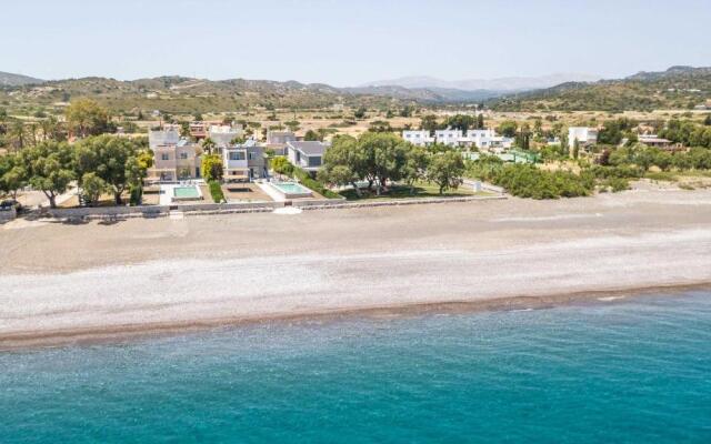 Villa Sylvia Beachfront