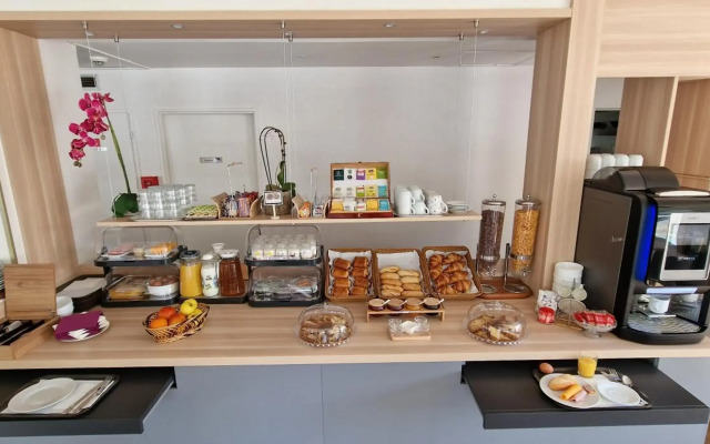 Kyriad Direct Arpajon