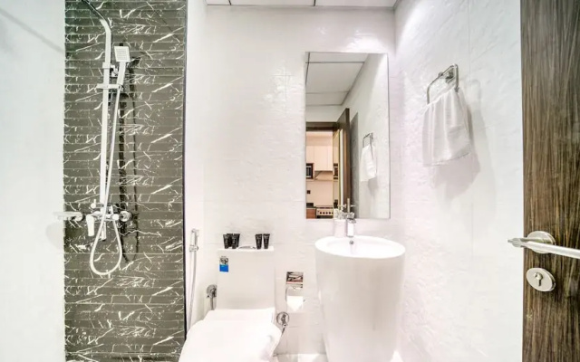 Elz Residence Stylish Studio Living