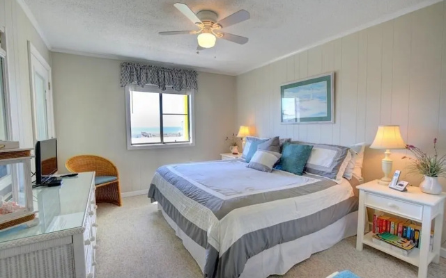 Club Fed-9A - 2 Br Condo