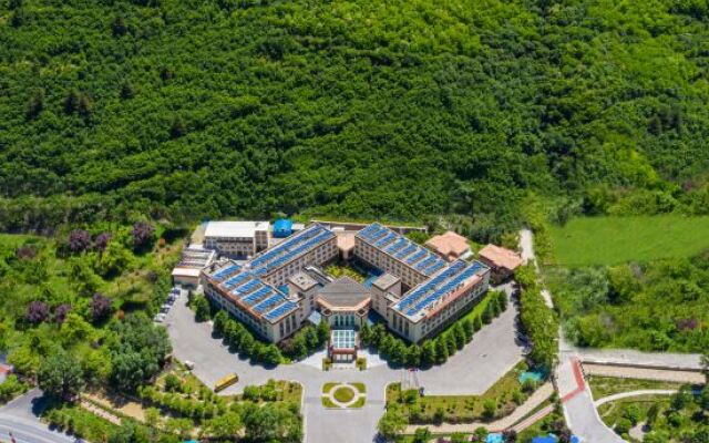 Poly New Jiuzhai Hotel