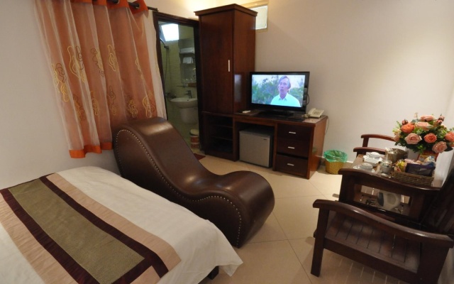 Saigon Sun hotel 2 – Guest Rooms – Hanoi