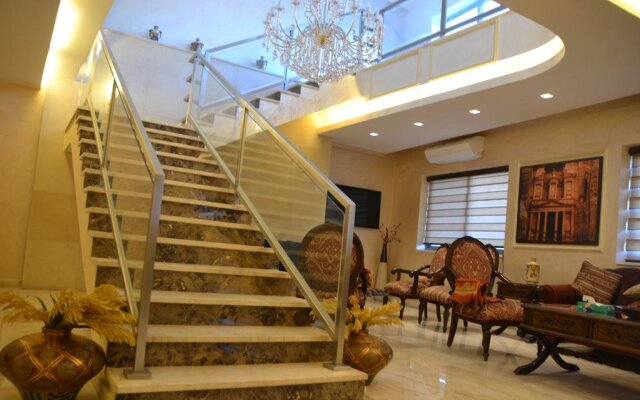 Madina Suites