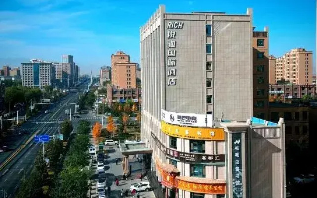 RICH International Hotel