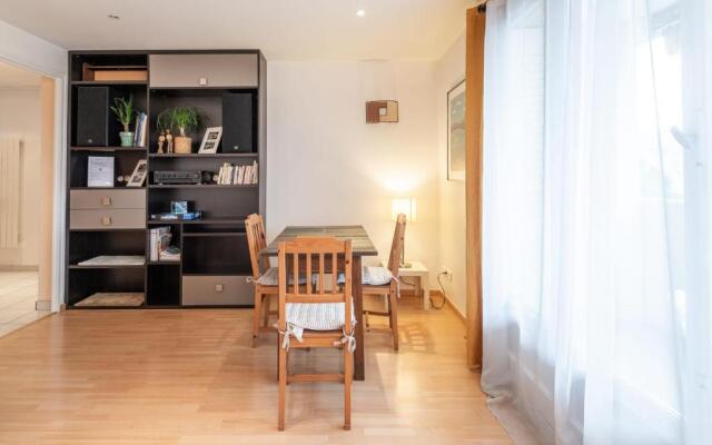 Nice apartment with balcony and city view