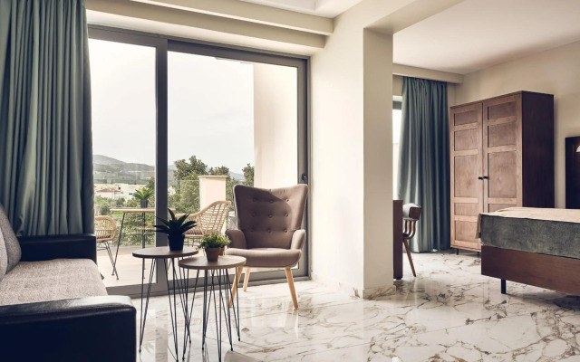 Letsos Hotel
