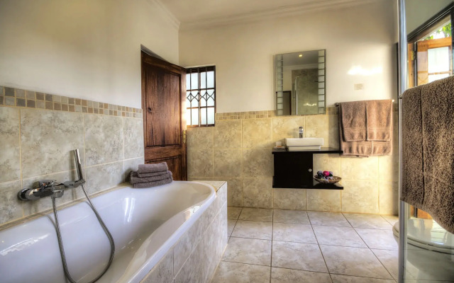 Nut Grove Boutique Hotel