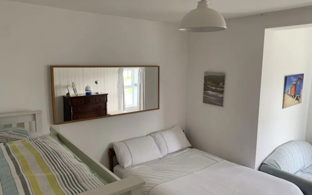 Stunning Cottage on the Beach Portnoo, Narin