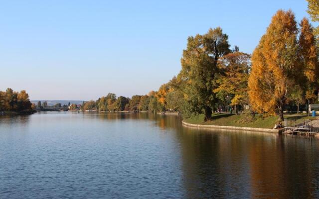 Strandhotel Alte Donau