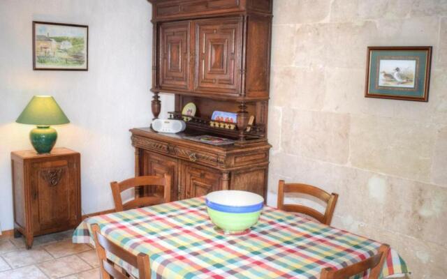 Gîte Cheillé, 2 Pièces, 3 Personnes - Fr-1-381-417