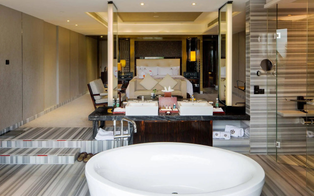 Sanya Visun Royal Yacht Hotel