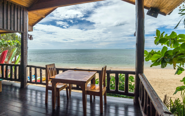 Koh Jum Ocean Beach Resort