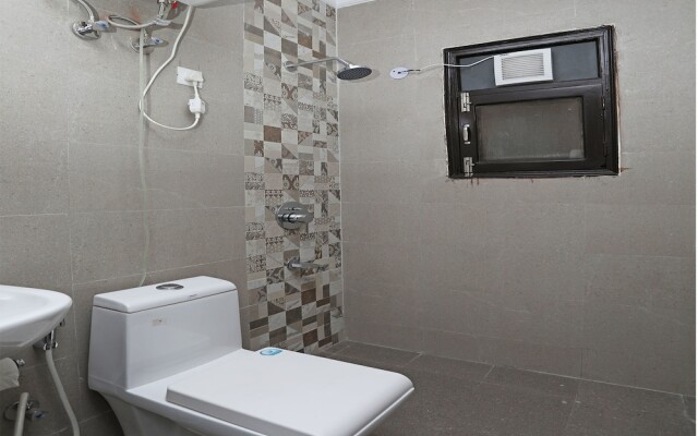 OYO 10581 Platinum Residency
