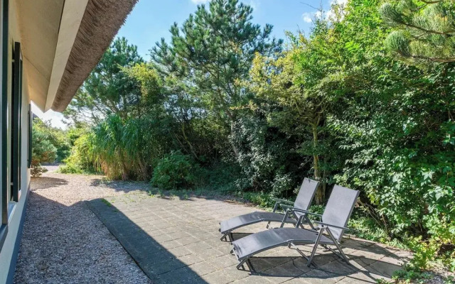 Villa in Julianadorp Near the Beach